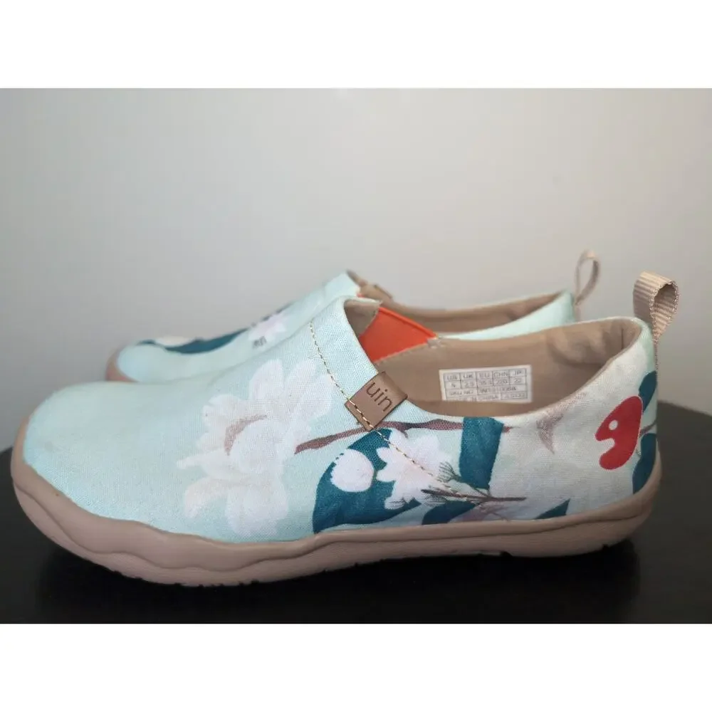 UIN Toledo Floral Slip On Shoes Womens 5 Lightweight Travel Art NWOT